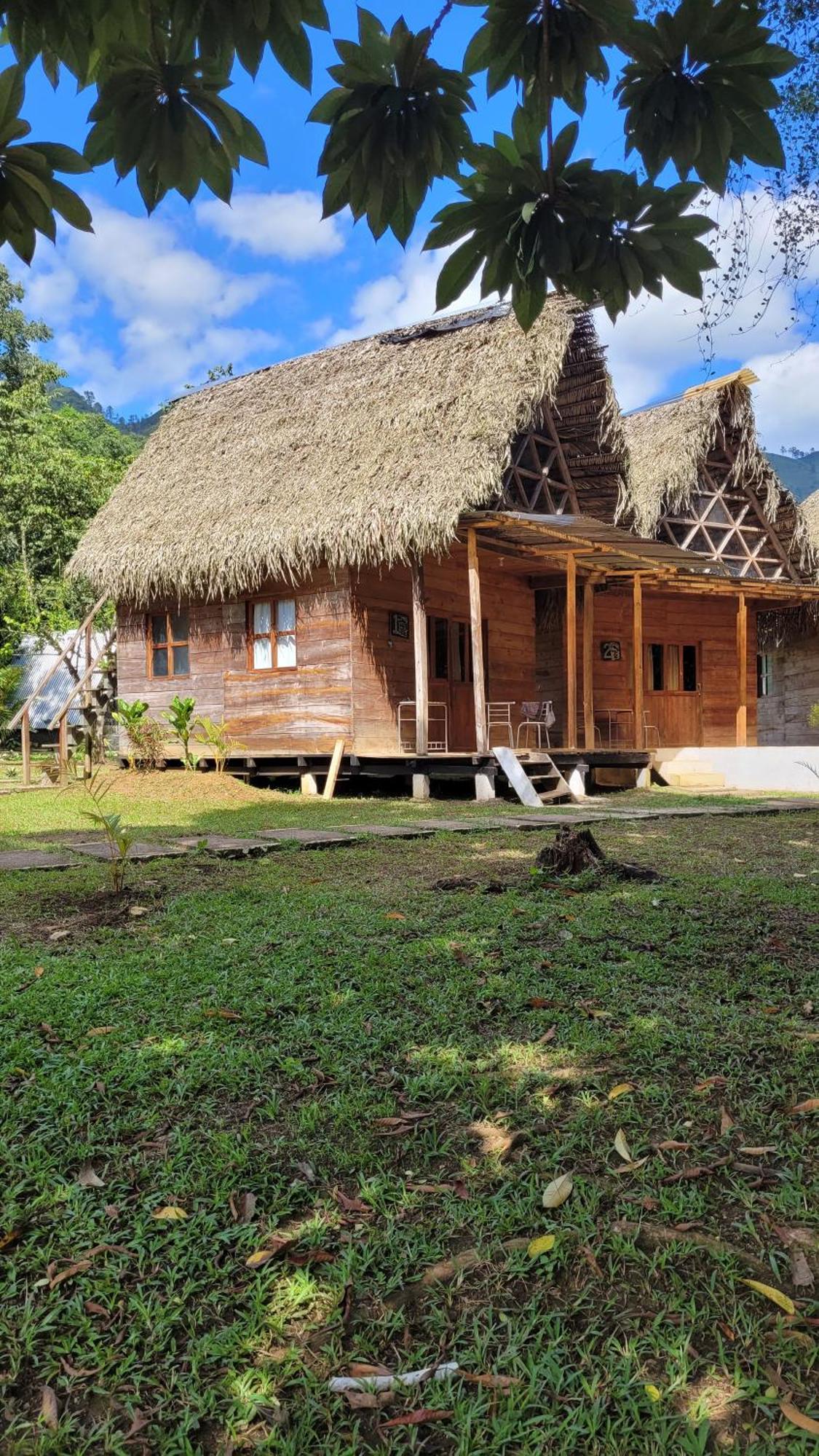 Pachamaya River Hostel Lanquin Exterior photo