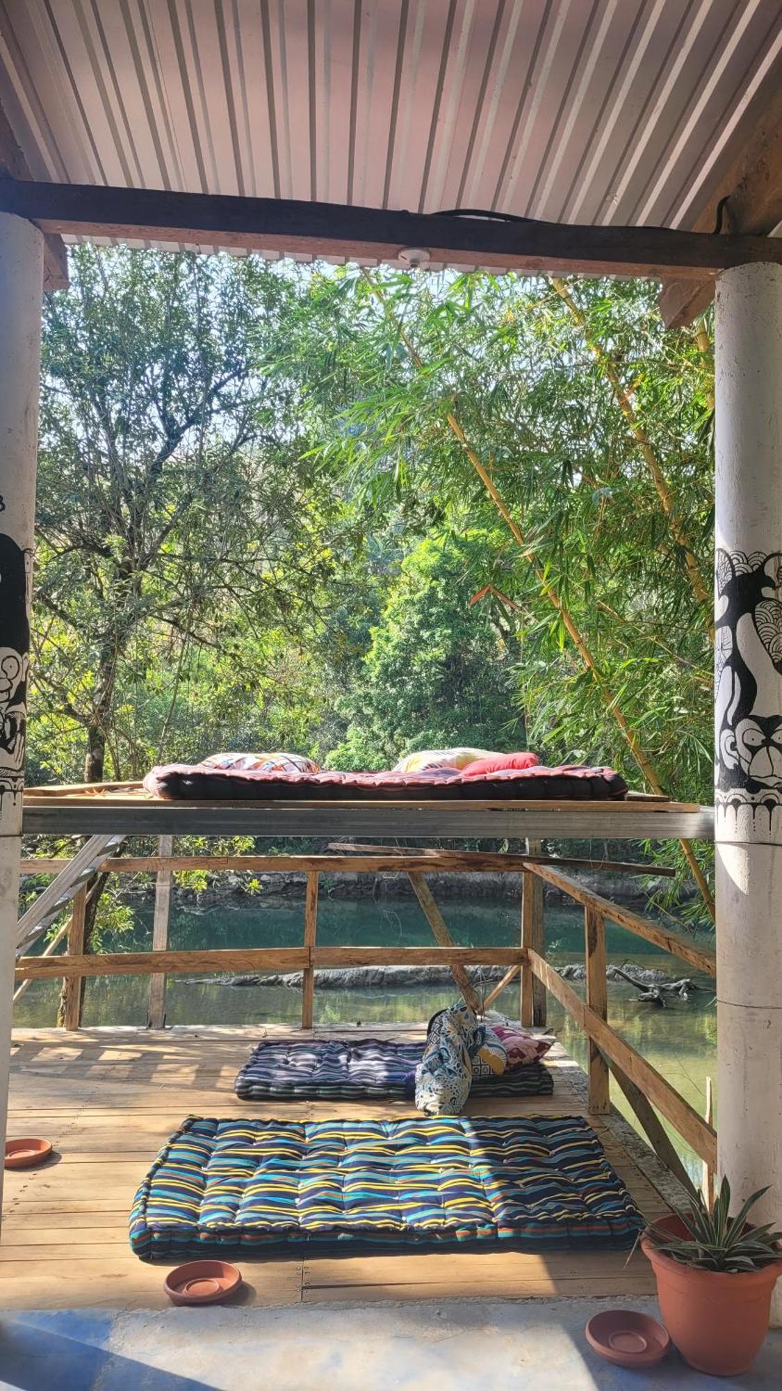 Pachamaya River Hostel Lanquin Exterior photo